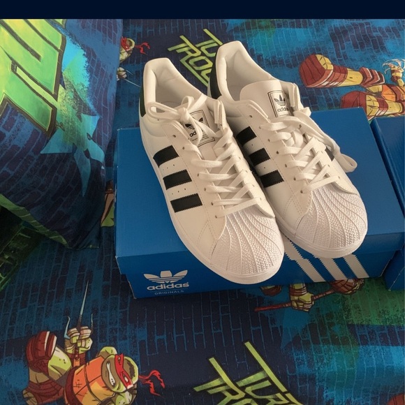 Adidas - Picture 5 of 8